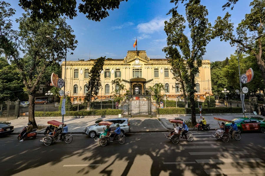 Khám phá tòa nhà Bắc Bộ Phủ trăm tuổi lần đầu mở cửa đón du khách