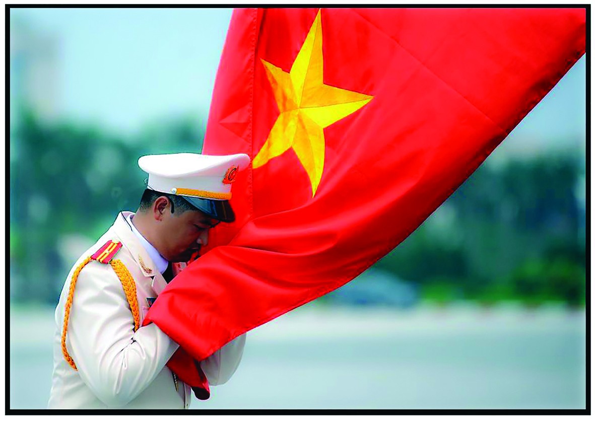 Lực lượng Công an nhân dân là “thanh bảo kiếm" và "lá chắn” để bảo vệ Đảng, Nhà nước, bảo vệ chế độ, bảo vệ nhân dân (Ảnh: Nguyễn Phú Khánh) Lực lượng Công an nhân dân là “thanh bảo kiếm" và "lá chắn” để bảo vệ Đảng, Nhà nước, bảo vệ chế độ, bảo vệ nhân dân (Ảnh: Nguyễn Phú Khánh)