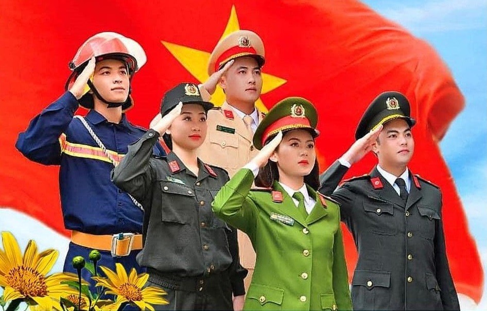 Danh dự của người cán bộ, chiến sĩ Công an nhân dân là tận trung với Đảng, tận hiếu với dân, tuyệt đối trung thành với sự nghiệp cách mạng do Đảng lãnh đạo, sẵn sàng hy sinh thân mình để bảo vệ sự nghiệp cách mạng, bảo vệ chế độ xã hội chủ nghĩa, bảo vệ nhân dân Danh dự của người cán bộ, chiến sĩ Công an nhân dân là tận trung với Đảng, tận hiếu với dân, tuyệt đối trung thành với sự nghiệp cách mạng do Đảng lãnh đạo, sẵn sàng hy sinh thân mình để bảo vệ sự nghiệp cách mạng, bảo vệ chế độ xã hội chủ nghĩa, bảo vệ nhân dân
