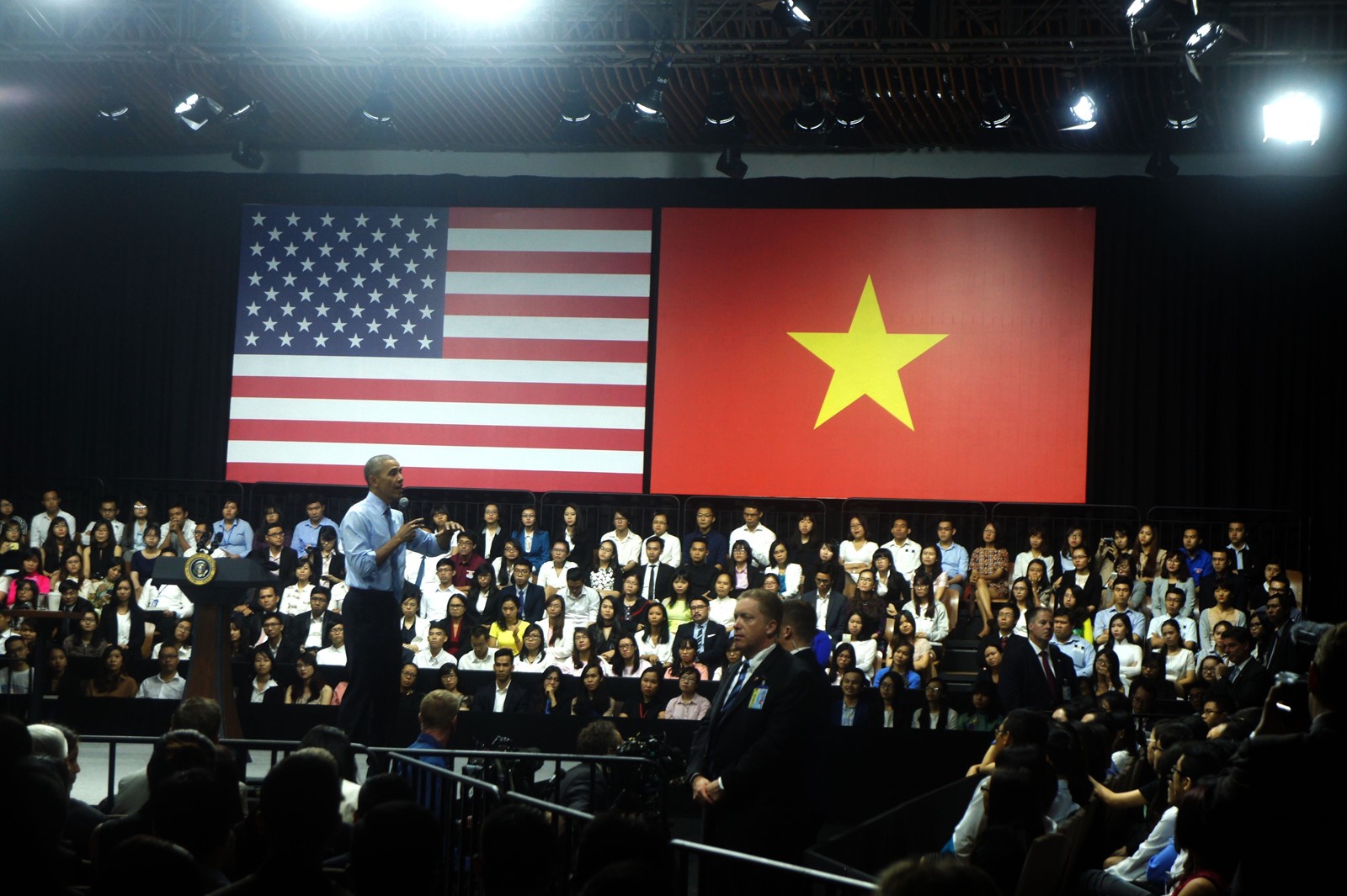 Sự kiện Tổng thống Mỹ Barack Obama đối thoại với các Thủ lĩnh trẻ Việt Nam năm 2016 tại TP.HCM Sự kiện Tổng thống Mỹ Barack Obama đối thoại với các Thủ lĩnh trẻ Việt Nam năm 2016 tại TP.HCM