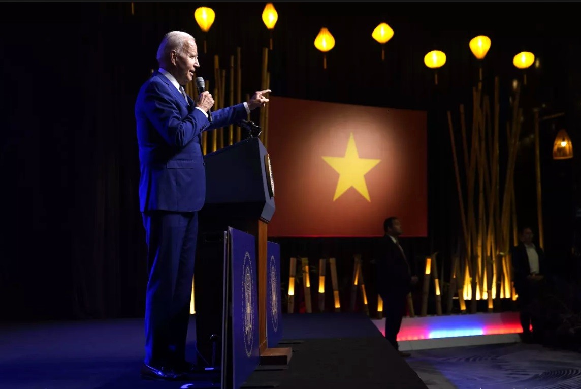 Cây tre trong phòng họp của Tổng thống Mỹ Joe Biden ở Khách sạn JW Marriott Hà Nội Cây tre trong phòng họp của Tổng thống Mỹ Joe Biden ở Khách sạn JW Marriott Hà Nội