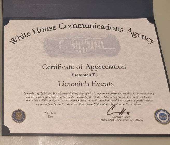 Kỷ niệm phục vụ tiếp đón Tổng thống Mỹ Joe Biden tới Hà Nội vừa mới đây Kỷ niệm phục vụ tiếp đón Tổng thống Mỹ Joe Biden tới Hà Nội vừa mới đây