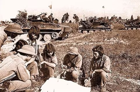 Xe thiết giáp Type-63 trong biên chế quân đội Việt Nam Xe thiết giáp Type-63 trong biên chế quân đội Việt Nam