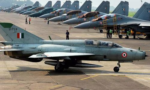 MiG-21 phiên bản hai chỗ ngồi dùng trong huấn luyện MiG-21 phiên bản hai chỗ ngồi dùng trong huấn luyện