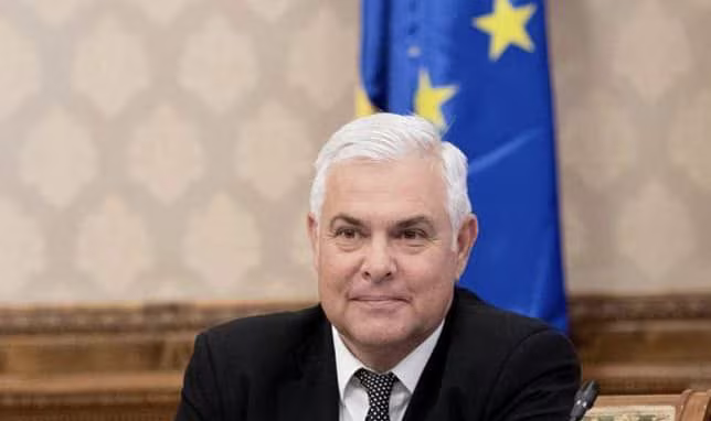 Bộ trưởng Quốc phòng Romania Angel Tilvar Bộ trưởng Quốc phòng Romania Angel Tilvar