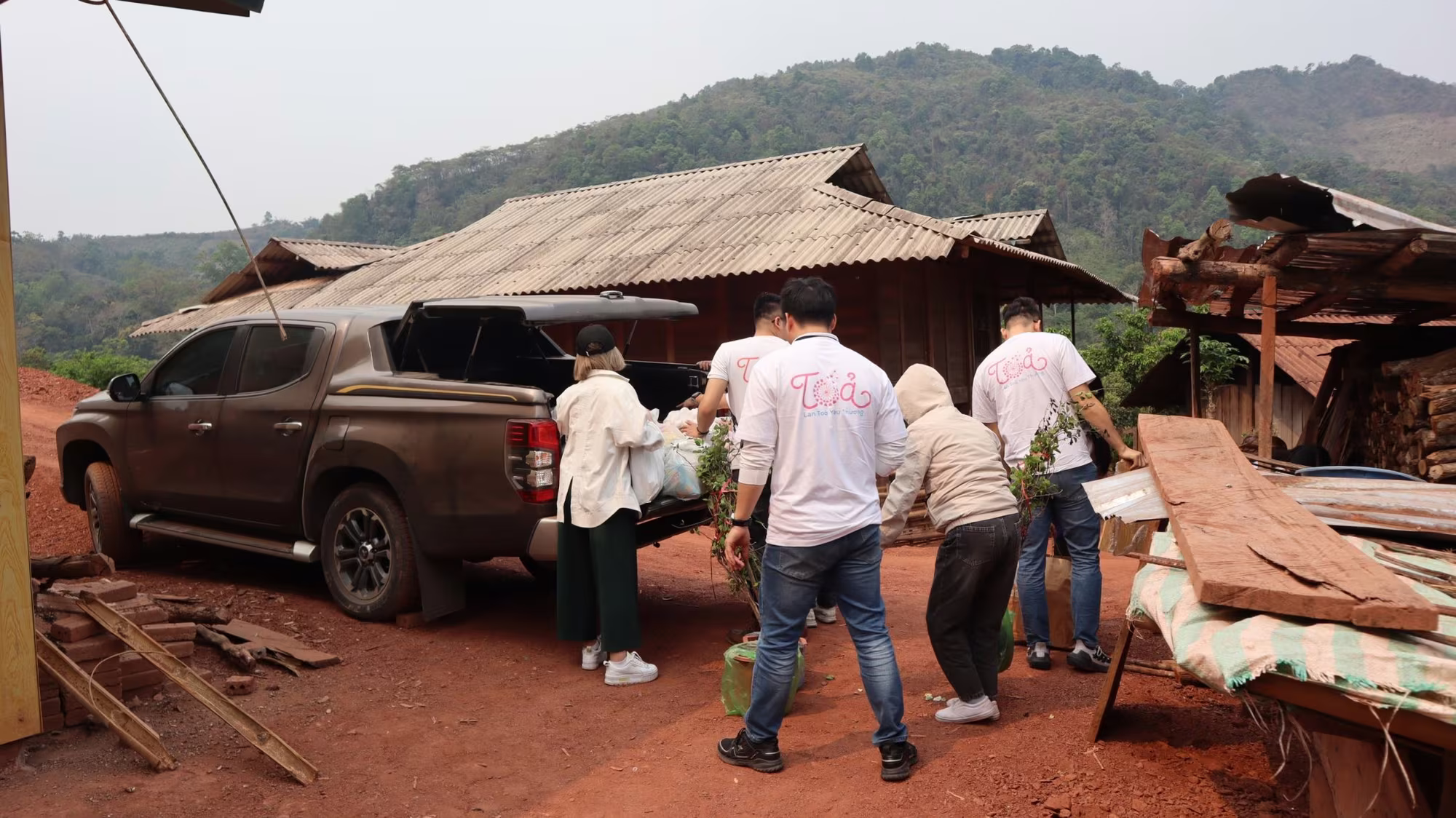 Một chuyến công tác của Nhóm thiện nguyện Tỏa