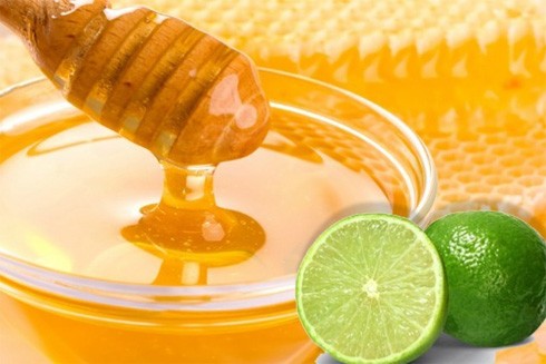 Tác dụng thần kỳ của việc uống nước chanh mật ong vào buổi sáng