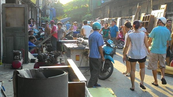 Dập tắt vụ cháy lớn trên phố Lương Khánh Thiện ảnh 9