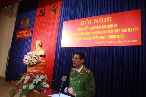 Trung tướng Phan Văn Vĩnh, Tổng cục Trưởng Tổng cục Cảnh sát phát biểu khai mạc hội nghị