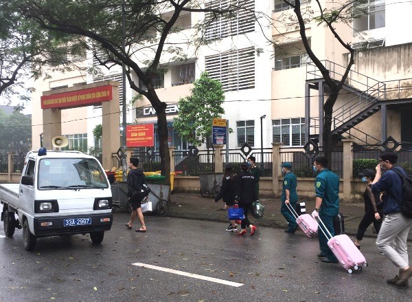 Âm tính với Covid-19, hàng trăm người dân ở Pháp Vân - Tứ Hiệp được về nhà ảnh 2