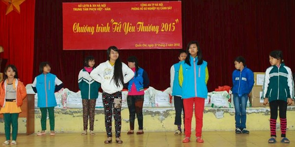 Một tiết mục biểu diễn của học sinh trung tâm