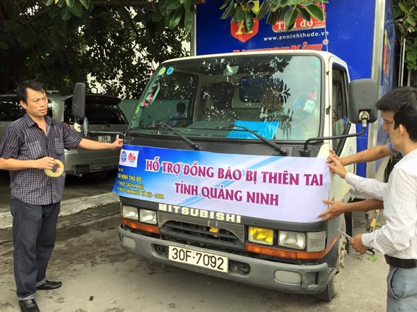 Đoàn công tác báo ANTĐ tới quảng ninh: 1.000 bình nước uống hỗ trợ người dân Cẩm Phả ảnh 2