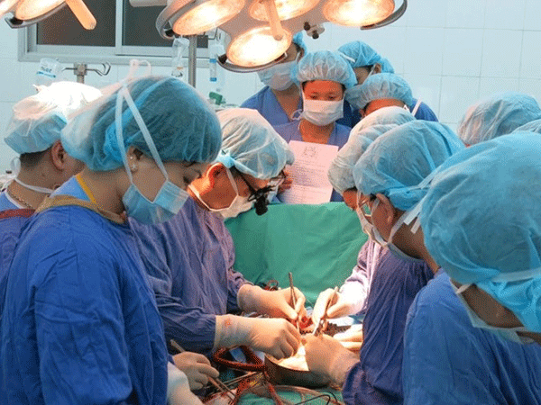 Viện phí rục rịch tăng ảnh 1