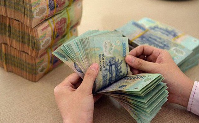 Nhiều chuyên gia khuyến nghị quy định bắt buộc hình thức thưởng bằng tiền thay vì hiện vật cho người lao động