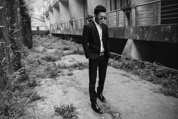 Trang Pháp buông lơi vai trần chờ đợi Rapper Mr.T ảnh 6