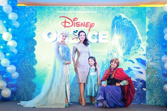 Thế giới cổ tích Disney với sân khấu băng khổng lồ đã có mặt tại Việt Nam ảnh 1