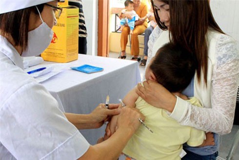 Thay thế vaccine Quinvaxem có làm gián đoạn lịch tiêm của trẻ? ảnh 1