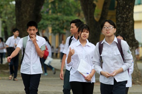 100.000 sĩ tử Hà Nội "đua" học thêm, thi thử trước kỳ thi vào lớp 10 ảnh 1