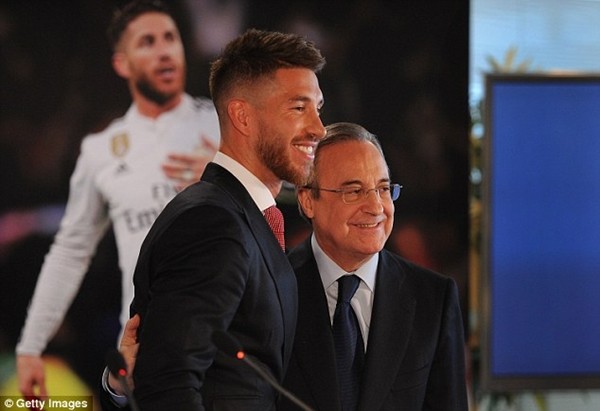 Real Madrid họp báo hoành tráng giới thiệu Ramos gia hạn hợp đồng ảnh 7