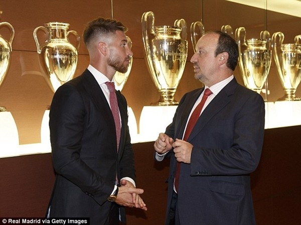 Real Madrid họp báo hoành tráng giới thiệu Ramos gia hạn hợp đồng ảnh 5