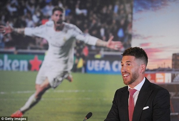 Real Madrid họp báo hoành tráng giới thiệu Ramos gia hạn hợp đồng ảnh 2