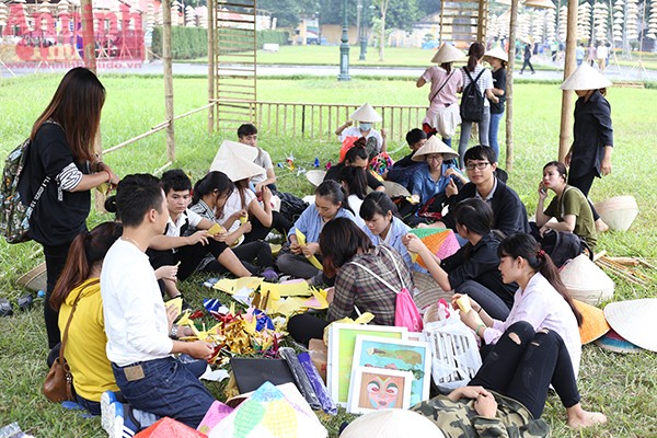 Cho đến những sinh viên tình nguyện