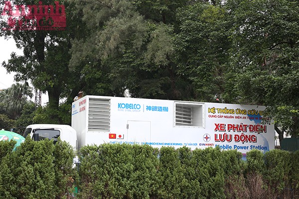 Xe phát điện lưu động của EVN sẵn sàng đề phòng khi xảy ra sự cố về điện