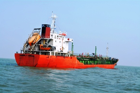 Cướp biển hút thuốc lá mang tem Việt Nam khi tấn công tàu Sunrise 689 ảnh 1