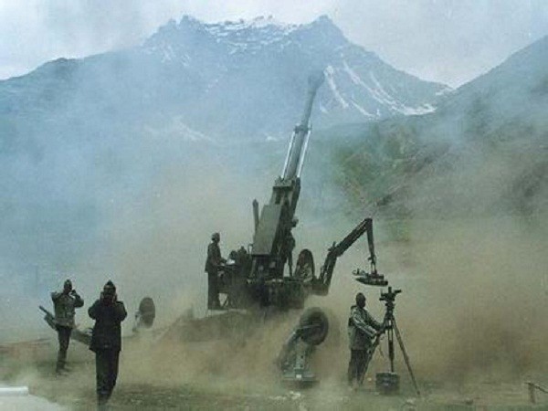Giao tranh giữa Ấn Độ và Pakistan làm 4 trẻ em bị thương ảnh 1