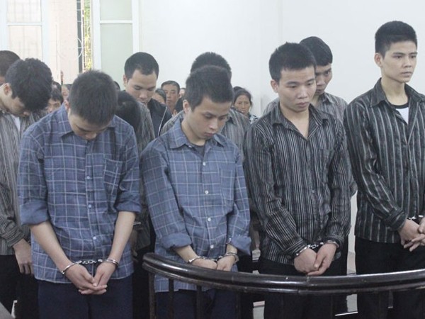 Kinh hoàng vụ cô bé 15 tuổi nhiều lần bị hãm hiếp tập thể ảnh 1