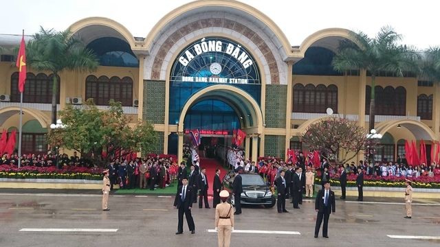 Chủ tịch Triều Tiên tới ga Đồng Đăng, lên ô tô về Hà Nội - 3 Chủ tịch Triều Tiên tới ga Đồng Đăng, lên ô tô về Hà Nội - 3
