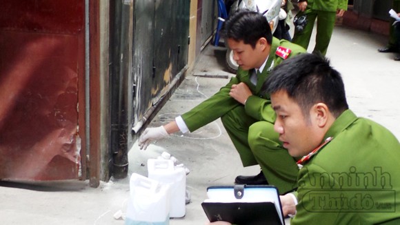 Đốt nhà hàng xóm vì bị trẻ quấy khóc không ngủ được ảnh 1