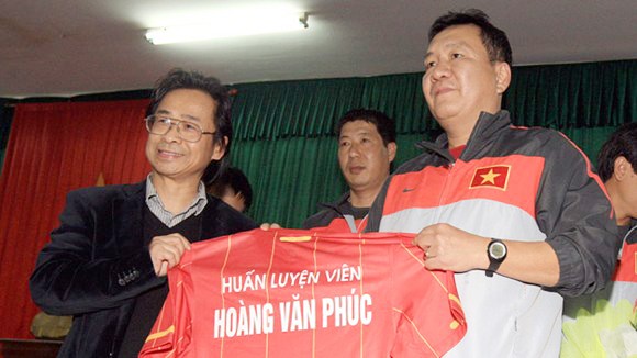 "Không chấp" VFF, HLV Hoàng Văn Phúc ở lại dẫn U23 dự SEA Games ảnh 1