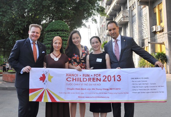 Chạy vì trẻ em Hà Nội 2013 ảnh 1