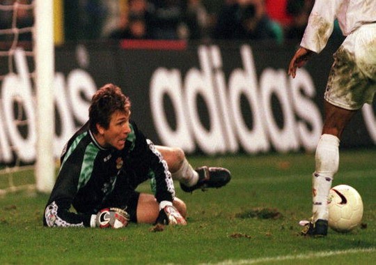 Casillas muốn thi đấu đến năm 40 tuổi ảnh 2