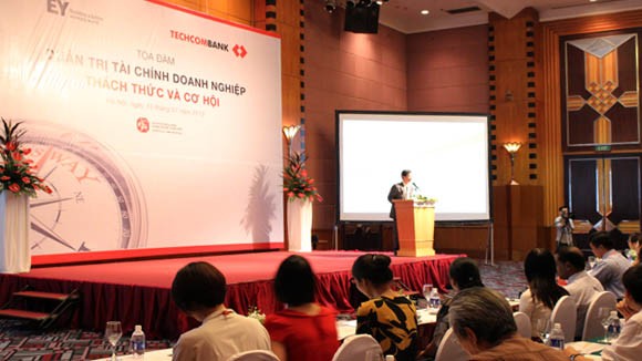 Đồng hành cùng doanh nghiệp “vượt sóng” ảnh 1