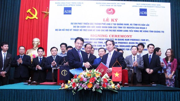 ADB cho vay và viện trợ gần 166 triệu USD ảnh 1