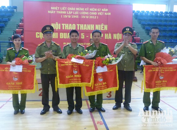 Cụm thi đua số 5 – CATP Hà Nội: Sôi nổi Hội thao thanh niên năm 2012 ảnh 6