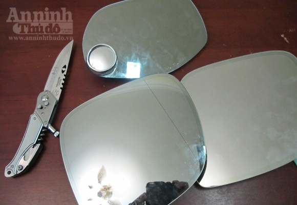 Bị bắt nóng khi đang bẻ gương xế sang ảnh 2