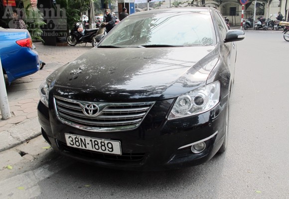 Lái xe Camry lao vào đường cấm, tông trực diện CSGT ảnh 3
