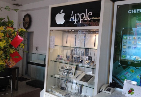 Hàng chục iPad và ĐTDĐ iPhone bị trộm “dọn sạch” trong đêm ảnh 3