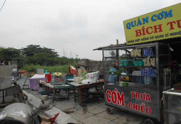 Cháy 2 quán cơm và 1 cơ sở phế liệu, kẹt xe hàng giờ ảnh 4