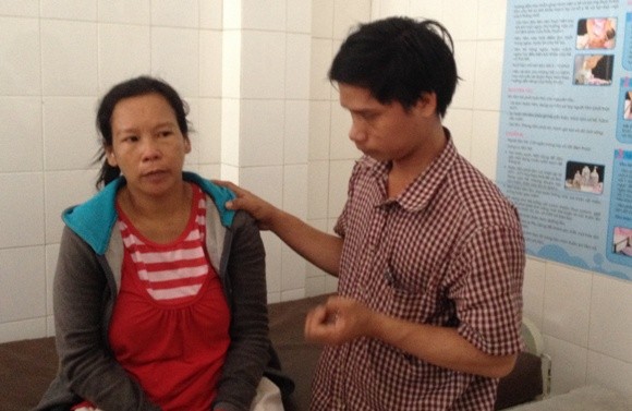 Con trai bị bắt cóc, mẹ quyết không xuất viện ảnh 1
