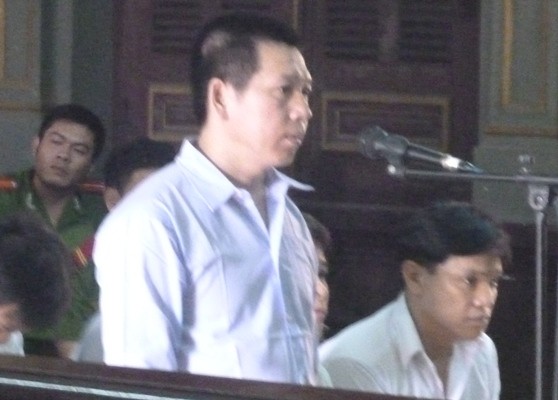 Nghi bị "cắm sừng", chồng giết vợ rồi tự sát ảnh 1