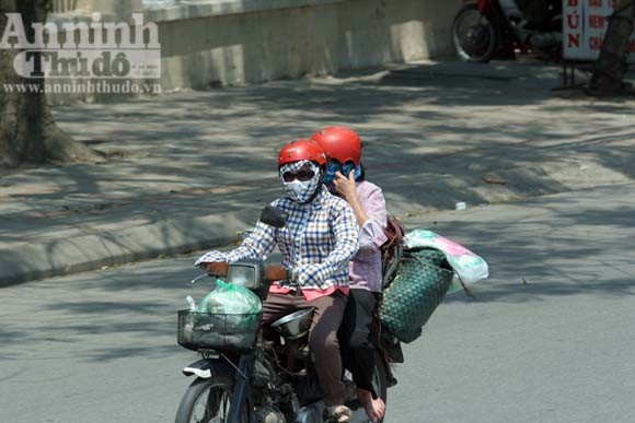 "Cuộc chiến" gìn giữ nhan sắc giữa trời 40 độ ảnh 14