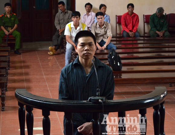 Tính "xử đẹp" hàng xóm bằng súng kíp ảnh 1