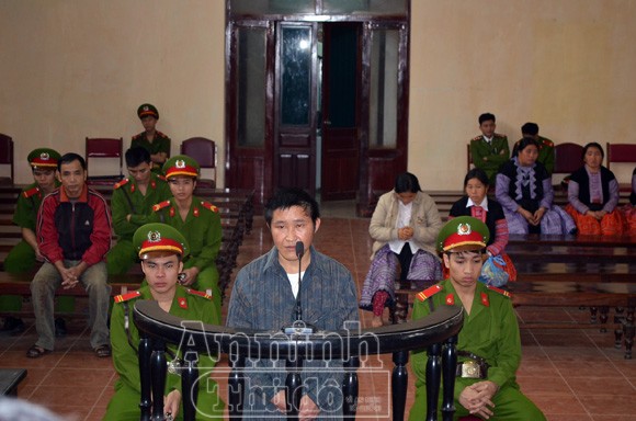 Thủ đoạn giấu heroin trong bình xăng nhưng vẫn không thoát ảnh 1