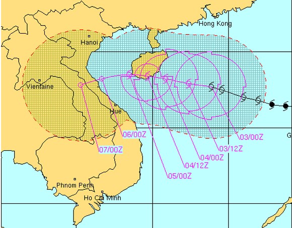 Bão số 6 di chuyển nhanh vào vùng biển nước ta ảnh 2