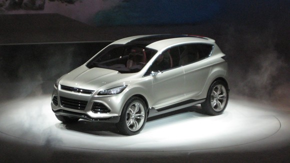 Mẫu Ford Escape mới sẽ xuất hiện tại Los Angeles vào tháng 11 ảnh 2