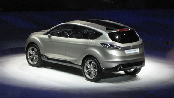 Mẫu Ford Escape mới sẽ xuất hiện tại Los Angeles vào tháng 11 ảnh 3